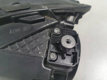 Laden Sie das Bild in den Galerie-Viewer, Frontscheinwerfer Mercedes-Benz W177 A1779060603 Rechts Scheinwerfer Headlight SCH5451810401do