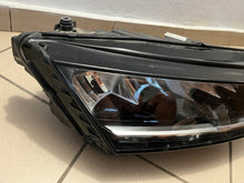 Laden Sie das Bild in den Galerie-Viewer, Frontscheinwerfer Skoda Octavia IV 5E4941016 LED Rechts Scheinwerfer Headlight SCH1086741339tw