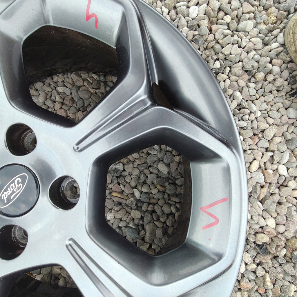 1x Alufelge 17 Zoll 7.0" 4x108 37 5ET Glanz Graphit Ford Escort Rim Wheel FEL7968180584tz