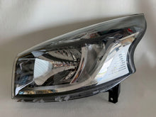 Laden Sie das Bild in den Galerie-Viewer, Frontscheinwerfer Opel Vivaro B Trafic III 260605173R Links Headlight SCH9193236679tb