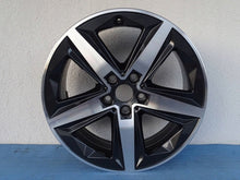 Laden Sie das Bild in den Galerie-Viewer, 1x Alufelge 18 Zoll 6891178 BMW 2 Active Tourer U06 Rim Wheel FEL3109087028sf