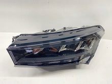 Laden Sie das Bild in den Galerie-Viewer, Frontscheinwerfer Skoda Enyaq 5LB941015 LED Links Scheinwerfer Headlight