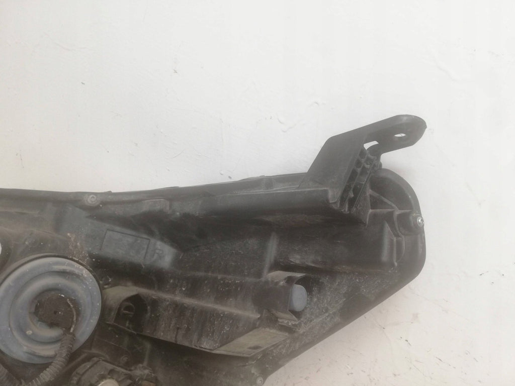 Frontscheinwerfer Toyota Hilux Rechts Scheinwerfer Headlight SCH9241914757zf