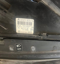 Laden Sie das Bild in den Galerie-Viewer, Frontscheinwerfer Mercedes-Benz W222 030127623214 A2229060802 Rechts Headlight SCH1867903684es