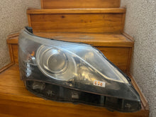 Load image into Gallery viewer, Frontscheinwerfer Toyota Avensis 65323298 Rechts Scheinwerfer Headlight SCH3101490112hy