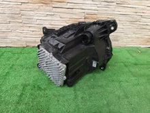Laden Sie das Bild in den Galerie-Viewer, Frontscheinwerfer Land Rover Defender 13W029 Rechts Scheinwerfer Headlight SCH9694851291ms