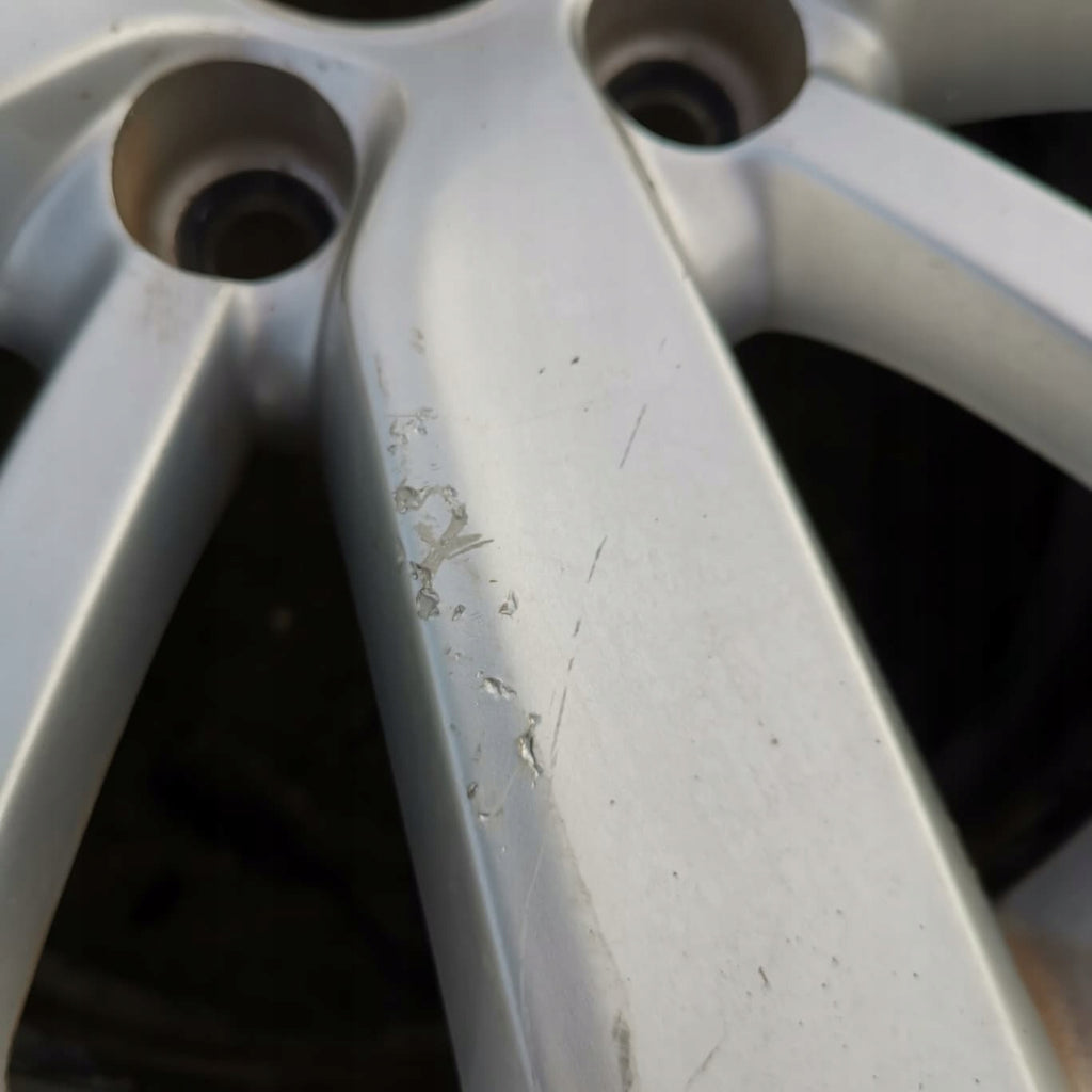 1x Alufelge 16 Zoll 6.5" 5x112 50ET Glanz Silber 5K0601025S VW Passat Golf FEL7069838891js