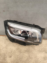 Laden Sie das Bild in den Galerie-Viewer, Frontscheinwerfer Mercedes-Benz Glb A2479063200 LED Rechts oder Links SCH6581716265wn