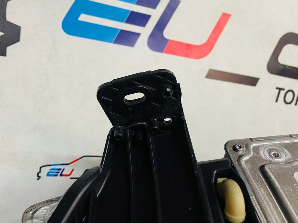 Frontscheinwerfer Ford Focus MX7B-13E014-ED MX7B13E014ED LED Rechts Headlight SCH1312322931jj