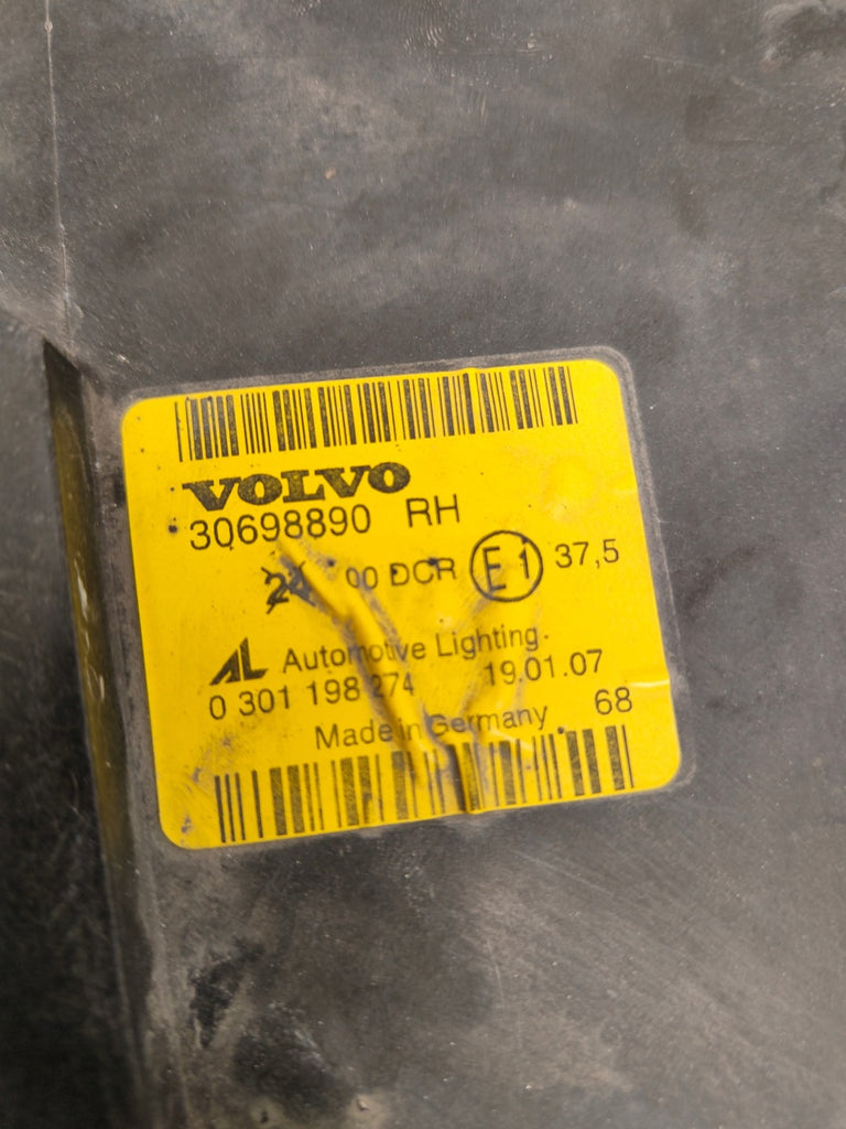 Frontscheinwerfer Volvo S40 V50 30698890 30744681 Xenon Rechts oder Links SCH2631859800sm