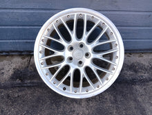 Laden Sie das Bild in den Galerie-Viewer, 1x Alufelge 19 Zoll 8.5&quot; 5x112 Glanz Silber 4F0601025L Audi A6 C6 Rim Wheel