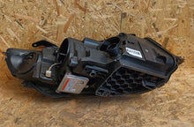 Laden Sie das Bild in den Galerie-Viewer, Frontscheinwerfer Land Rover I Discovery FK7213W030 Xenon Links Headlight SCH6634585119yd