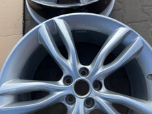 Laden Sie das Bild in den Galerie-Viewer, 1x Alufelge 20 Zoll 8.5&quot; 5x108 49ET GX63-1007-MB Jaguar Rim Wheel