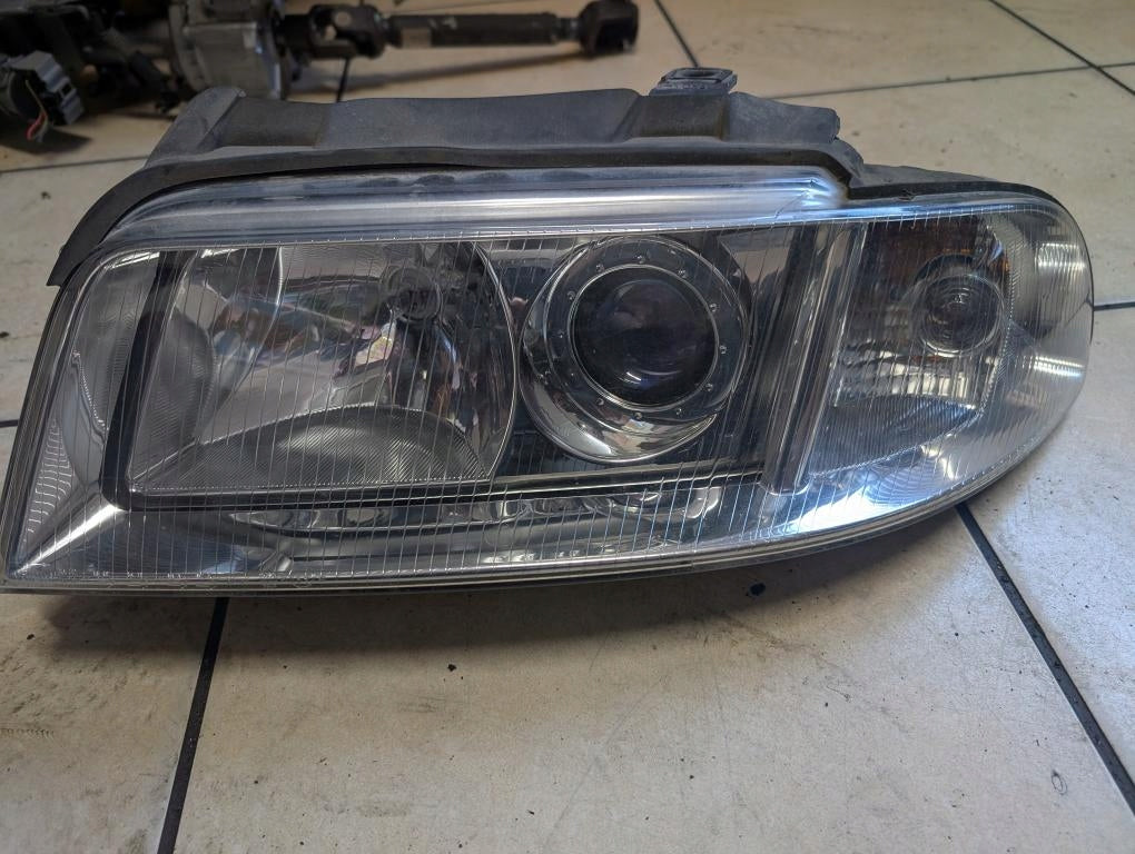 Frontscheinwerfer Audi A4 B5 89300379 Links Scheinwerfer Headlight SCH8547868758cl