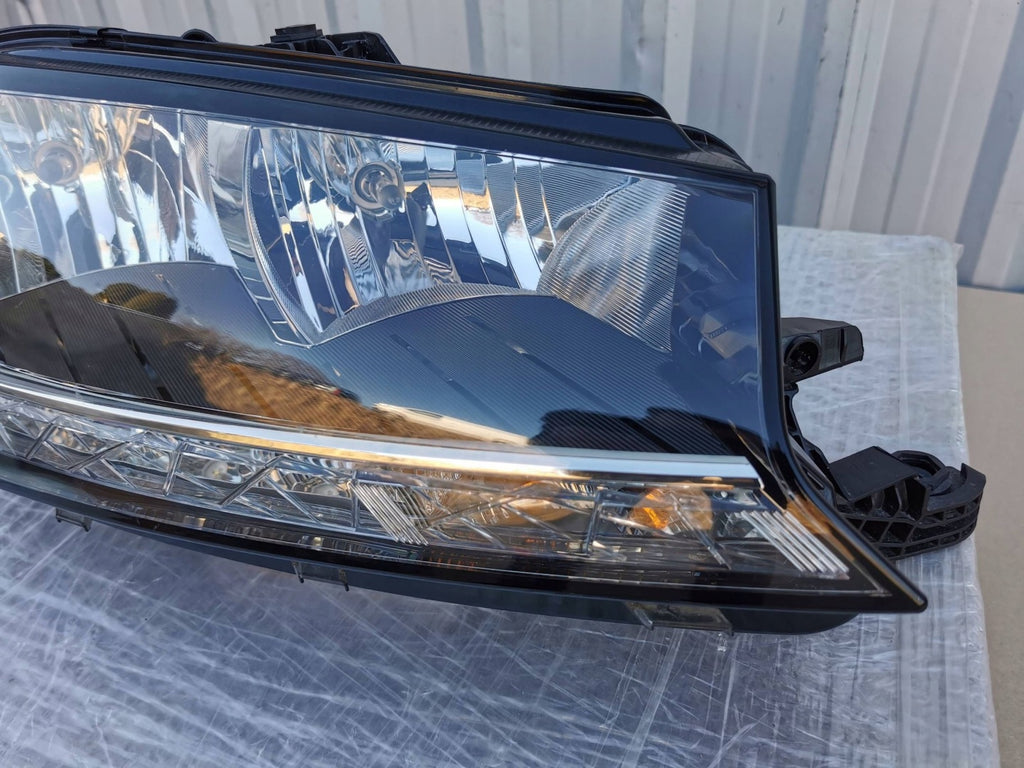 Frontscheinwerfer Skoda Fabia III 6V1941016D Rechts Scheinwerfer Headlight SCH4110319279sj