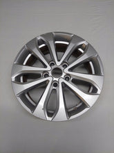 Laden Sie das Bild in den Galerie-Viewer, 1x Alufelge 16 Zoll 6.5&quot; 4x100 44ET Glanz Silber 403005287 Renault Megane Clio