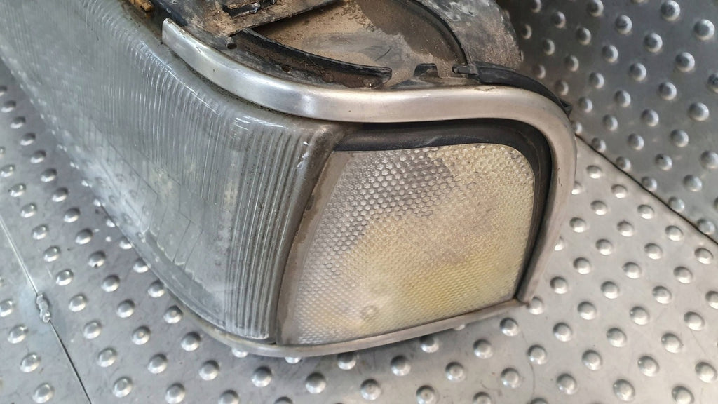 Frontscheinwerfer Audi 200 AWU16626 Links Scheinwerfer Headlight SCH3116665131hh