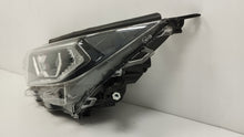 Laden Sie das Bild in den Galerie-Viewer, Frontscheinwerfer Toyota 4 IV 81185-42A33 LED Links Scheinwerfer Headlight