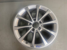 Laden Sie das Bild in den Galerie-Viewer, 1x Alufelge 17 Zoll 6.5&quot; 5x112 44ET Glanz Silber A1774010300 Mercedes-Benz W177