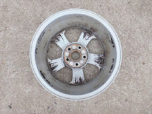 Laden Sie das Bild in den Galerie-Viewer, 1x Alufelge 16 Zoll 6.5&quot; 5x112 50ET Glanz Silber 1Z0601025AG Skoda Octavia Ii