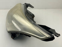 Laden Sie das Bild in den Galerie-Viewer, Frontscheinwerfer Toyota Avensis 8116605310 Links Scheinwerfer Headlight SCH5540808925rm
