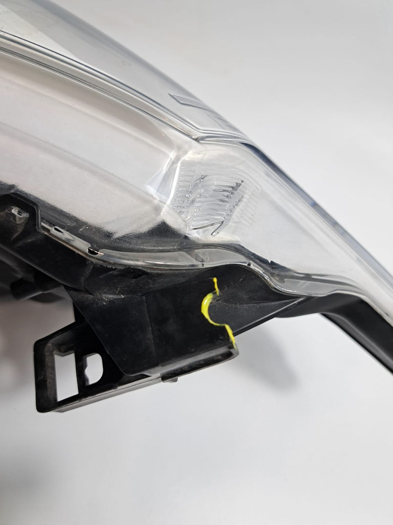 Frontscheinwerfer Toyota Yaris Links Scheinwerfer Headlight