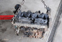 Load image into Gallery viewer, Motor VW Transporter CAA 2.0 TDI 102PS 184TKm 2010 Diesel Engine Unkomplett