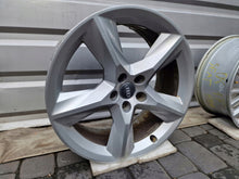 Laden Sie das Bild in den Galerie-Viewer, 1x Alufelge 19 Zoll 8.0" 5x112 28ET 4M0601025F Audi Rim Wheel FEL4498605642pj