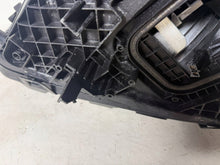 Load image into Gallery viewer, Frontscheinwerfer Mercedes-Benz W247 A2479065207 Rechts Scheinwerfer Headlight SCH7505117428vb