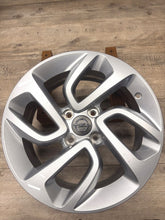 Laden Sie das Bild in den Galerie-Viewer, 1x Alufelge 16 Zoll 6.5" 4x108 20ET Glanz Silber 39007897 Opel Crossland X FEL1368103217nm