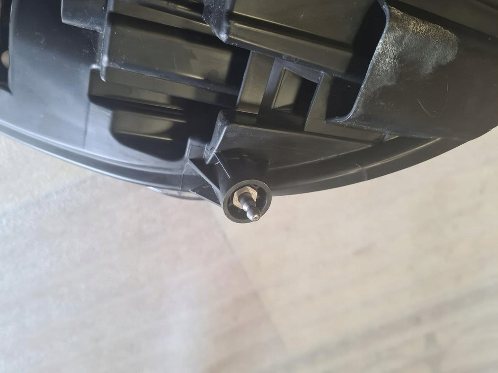 Frontscheinwerfer Ford Focus NX7B13E015CF Ein Stück (Rechts oder Links) SCH2641327156mg