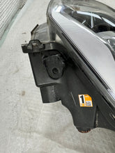 Laden Sie das Bild in den Galerie-Viewer, Frontscheinwerfer Toyota Aygo Links Scheinwerfer Headlight SCH6956481882ue