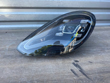 Laden Sie das Bild in den Galerie-Viewer, Frontscheinwerfer Porsche Panamera 971 971941033K LED Links Headlight SCH3743235761js
