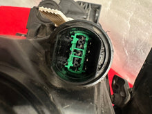 Load image into Gallery viewer, Frontscheinwerfer Kia Optima 92102D4070 Xenon Rechts Scheinwerfer Headlight SCH4802185861hh