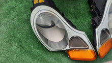 Load image into Gallery viewer, Frontscheinwerfer Porsche 911 996 99663105404 99663105304 Ein Satz Headlight SCH2004636786vu