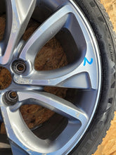 Laden Sie das Bild in den Galerie-Viewer, 1x Alufelge 18 Zoll 7.5" 4x108 29ET Matt Silber 9688904377 Citroën Ds4 Rim Wheel FEL3141032281ou