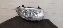 Laden Sie das Bild in den Galerie-Viewer, Frontscheinwerfer Mercedes-Benz Sprinter RKC12090 Vorderseite Headlight