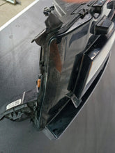 Load image into Gallery viewer, Frontscheinwerfer Skoda Kamiq FALSE Scheinwerfer Headlight SCH3371544302qr