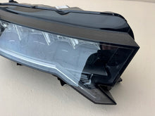 Laden Sie das Bild in den Galerie-Viewer, Frontscheinwerfer Skoda Octavia IV 24R-A 5E4941010 Rechts Scheinwerfer Headlight SCH5355025530ub