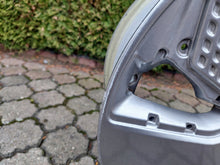 Load image into Gallery viewer, 1x Alufelge 17 Zoll 7.0&quot; 5x114.3 Glanz Silber 52910-K4000 Hyundai Kona Rim Wheel