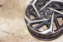 Load image into Gallery viewer, 1x Alufelge 17 Zoll 7.0" 4x100 52910-Q0300 Hyundai I20 Iii Rim Wheel FEL4317693526om