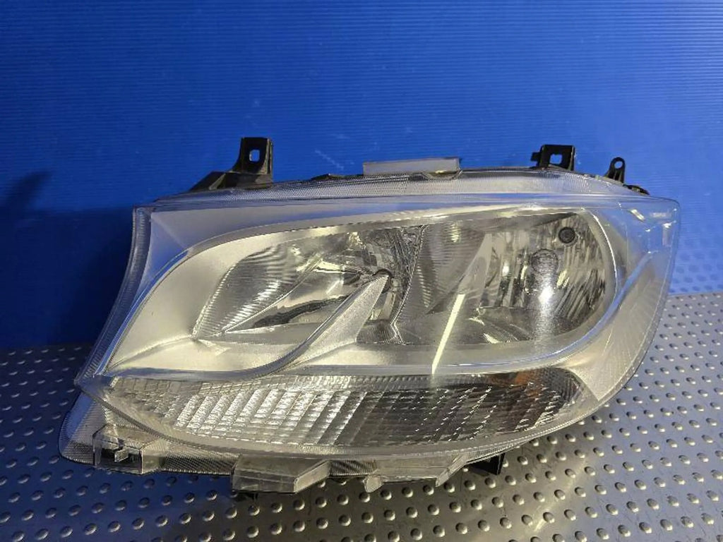 Frontscheinwerfer Mercedes-Benz Sprinter A9109060000 Links Headlight