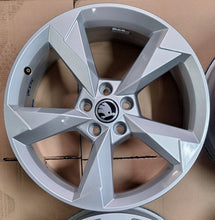 Laden Sie das Bild in den Galerie-Viewer, 4x Alufelge 19 Zoll 7.0" 5x112 43ET Glanz Silber 83A601025N Audi I Rim Wheel FEL3035630586ii
