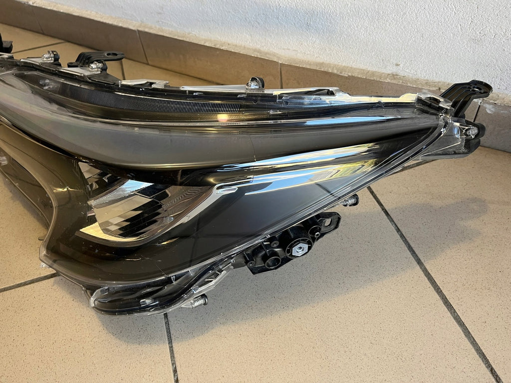 Frontscheinwerfer Toyota Corolla 81150-02S60 Links Scheinwerfer Headlight