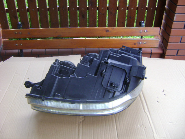 Frontscheinwerfer Mercedes-Benz W220 0301178274 A2208202461 Rechts Headlight