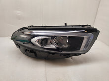 Laden Sie das Bild in den Galerie-Viewer, Frontscheinwerfer Mercedes-Benz W177 A1779063805 Full LED Rechts Headlight SCH2236621866ev
