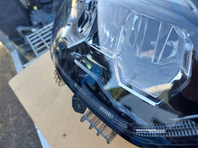 Laden Sie das Bild in den Galerie-Viewer, Frontscheinwerfer Peugeot II 208 9833036180 Rechts Scheinwerfer Headlight SCH5504682954yy