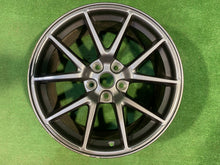 Load image into Gallery viewer, 1x Alufelge 18 Zoll 8.5" 5x114.3 40ET 1044261-00-A Tesla Model 3 Rim Wheel FEL7953564662ty