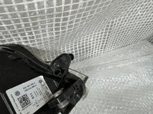 Load image into Gallery viewer, Frontscheinwerfer VW Golf VII 5G1941005D Links Scheinwerfer Headlight SCH7249773207aa