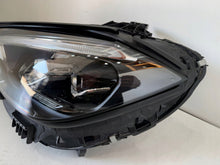 Laden Sie das Bild in den Galerie-Viewer, Frontscheinwerfer Mercedes-Benz W206 A2069068104 Links Scheinwerfer Headlight SCH7539382493zz